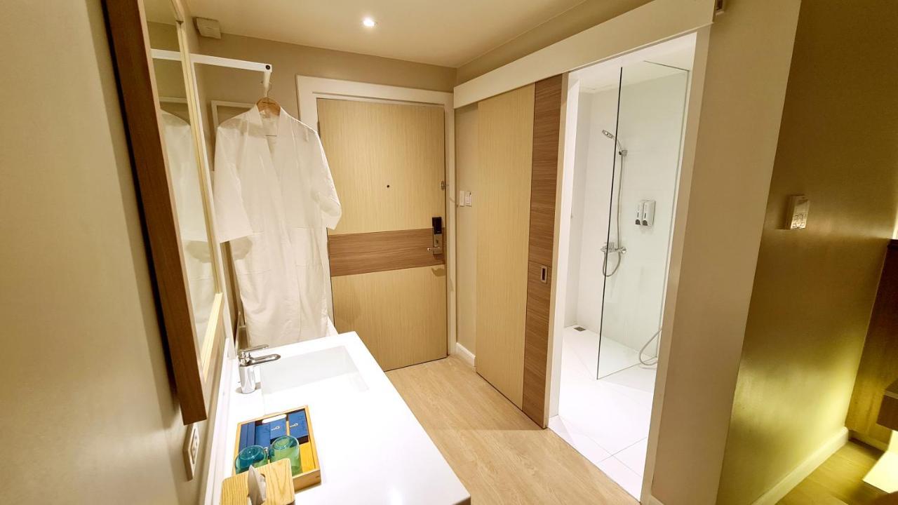 Harolds Hotel ケソンシティ エクステリア 写真