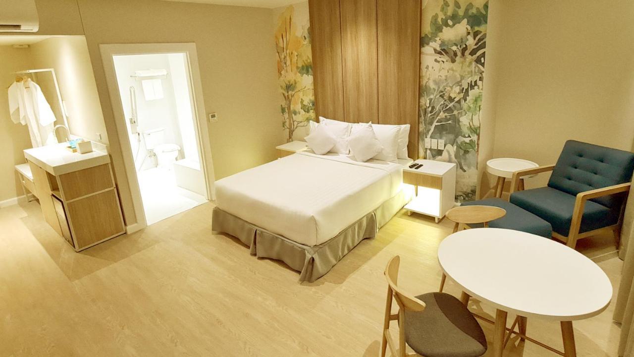 Harolds Hotel ケソンシティ エクステリア 写真
