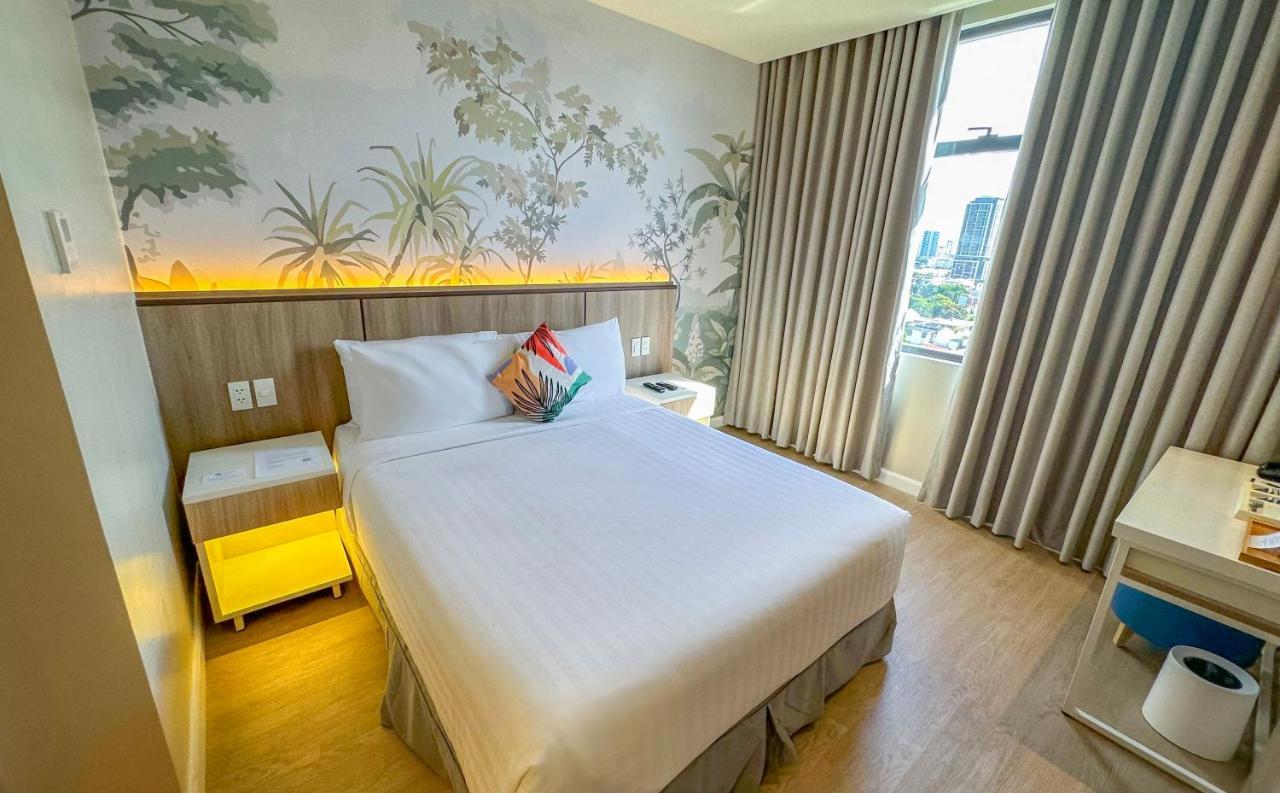 Harolds Hotel ケソンシティ エクステリア 写真