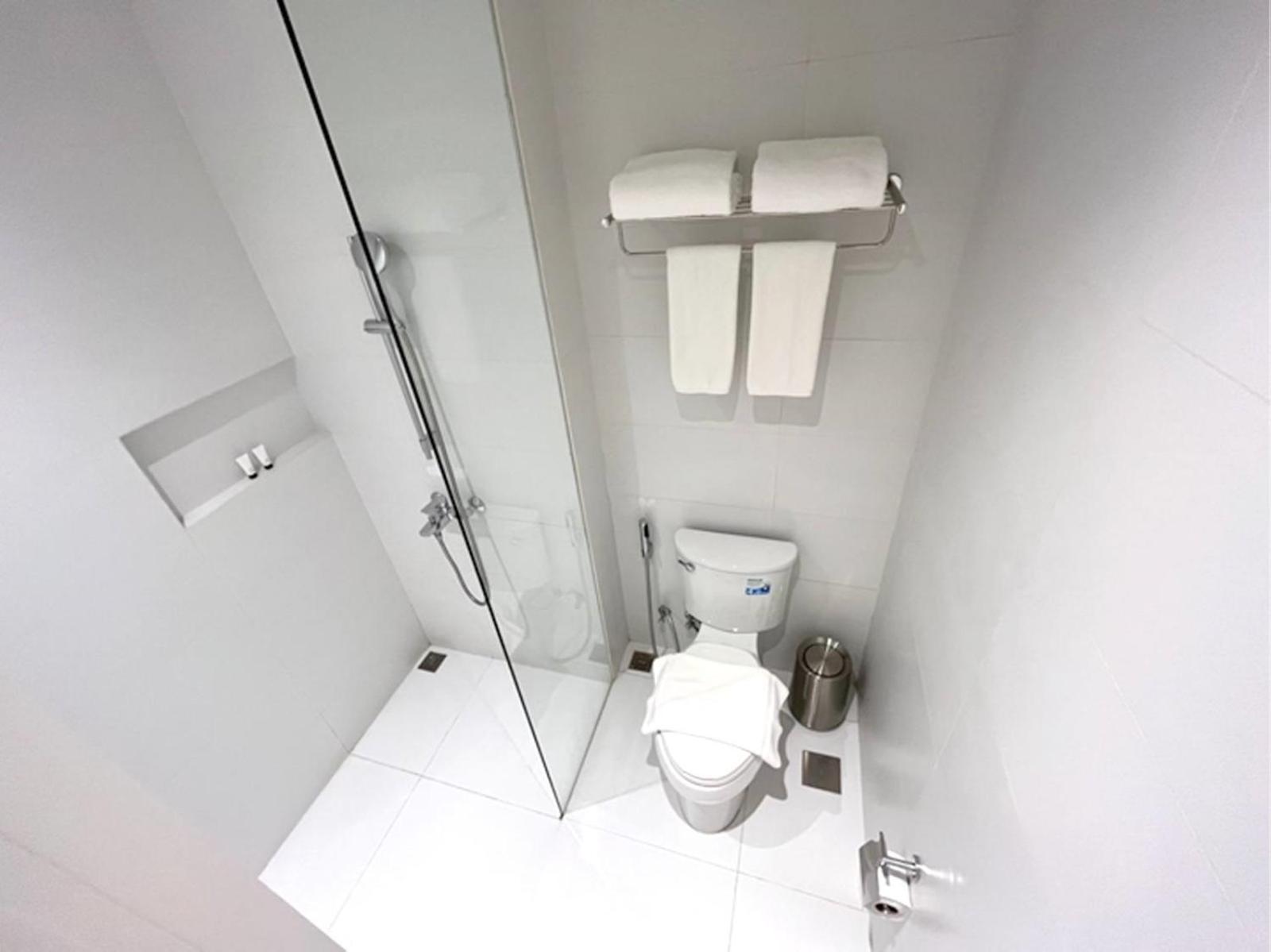 Harolds Hotel ケソンシティ エクステリア 写真